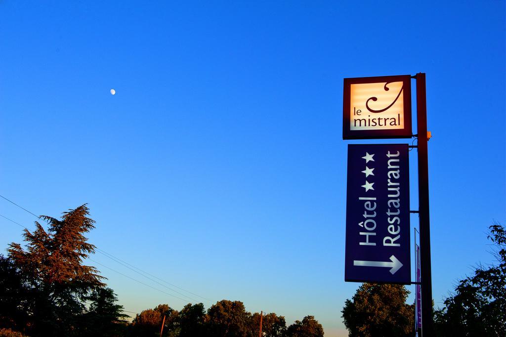 Hotel Logis Le Mistral - Montélimar Sud Châteauneuf-du-Rhône Exterior foto