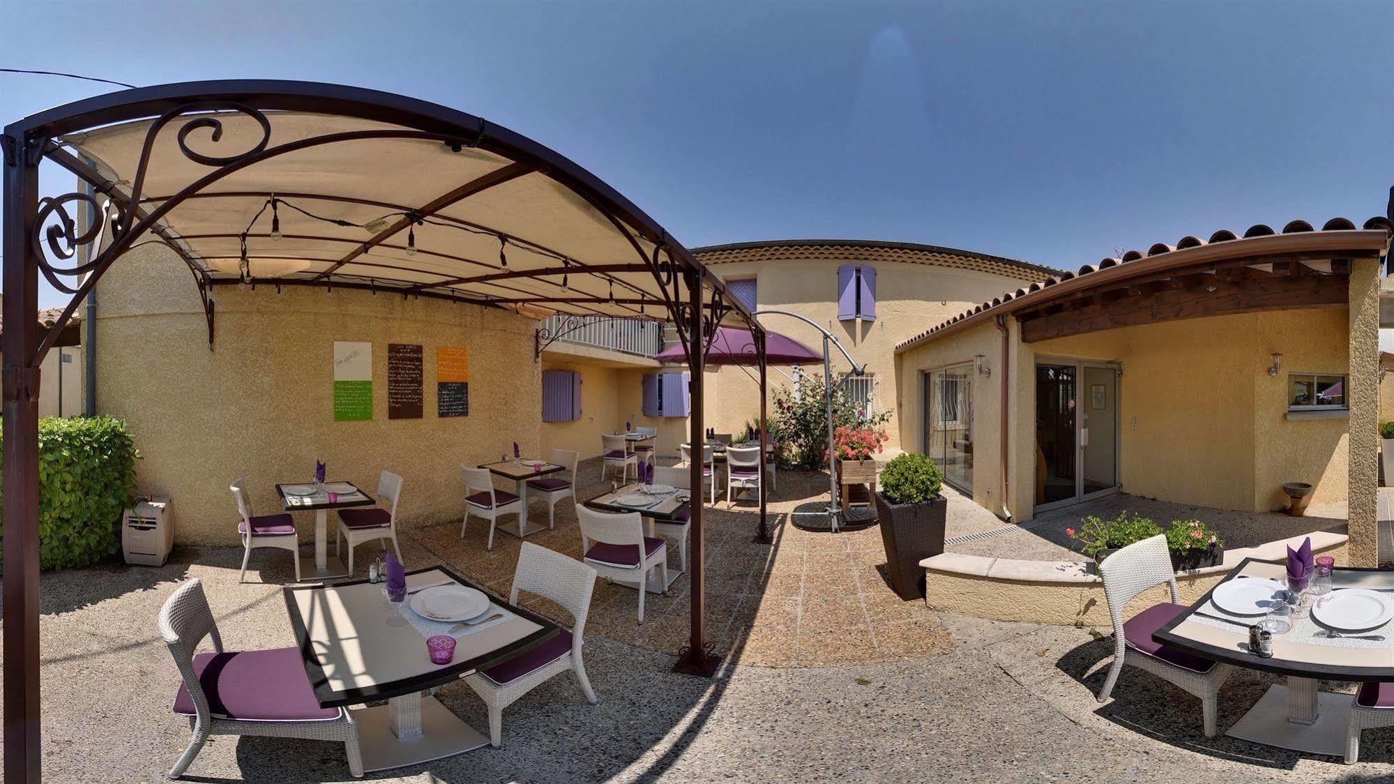 Hotel Logis Le Mistral - Montélimar Sud Châteauneuf-du-Rhône Exterior foto
